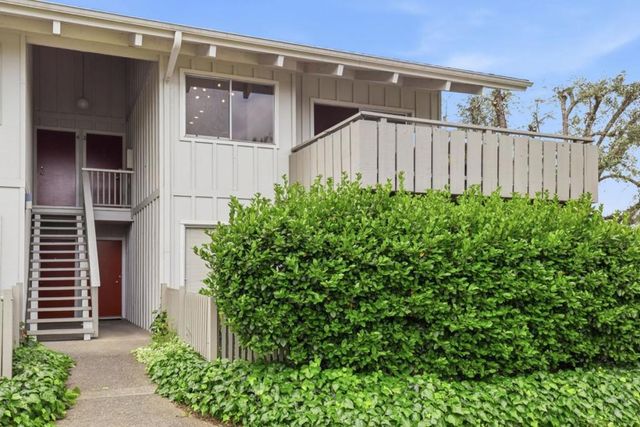 255 S Rengstorff Avenue 2, Mountain View, CA 94040