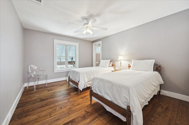 4153 Oberlin Street, Houston, TX 77005