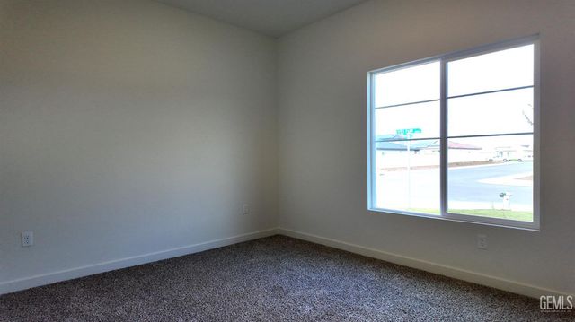 8425 Estes Park Street, Bakersfield, CA 93314