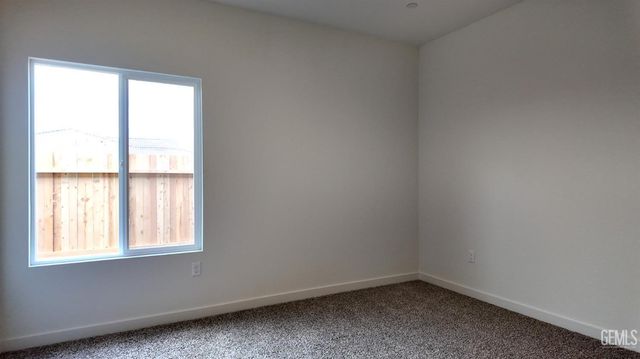 8425 Estes Park Street, Bakersfield, CA 93314