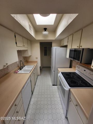 237 N Calle Del Diablo, Green Valley, AZ 85614