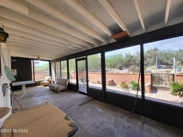 237 N Calle Del Diablo, Green Valley, AZ 85614