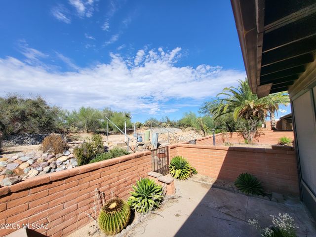 237 N Calle Del Diablo, Green Valley, AZ 85614