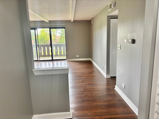 13200 W Heiden Circle 2209, Lake Bluff, IL 60044