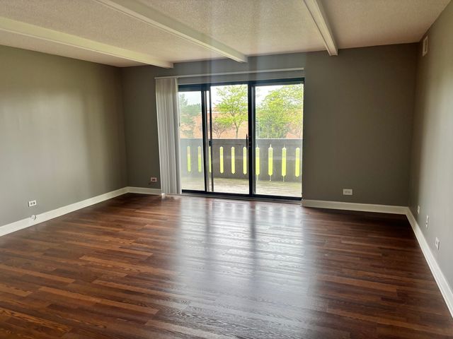 13200 W Heiden Circle 2209, Lake Bluff, IL 60044