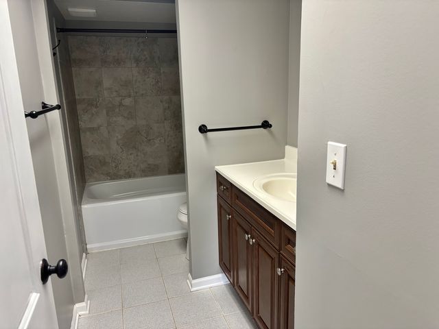13200 W Heiden Circle 2209, Lake Bluff, IL 60044