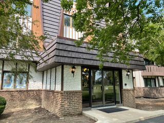 13200 W Heiden Circle 2209, Lake Bluff, IL 60044