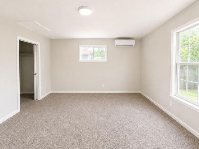 106 S 6th Street B, Highlands, TX 77562