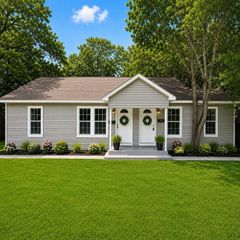 106 S 6th Street B, Highlands, TX 77562