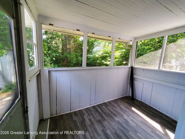 144 E Barnes Avenue, Lansing, MI 48910