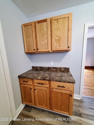 144 E Barnes Avenue, Lansing, MI 48910