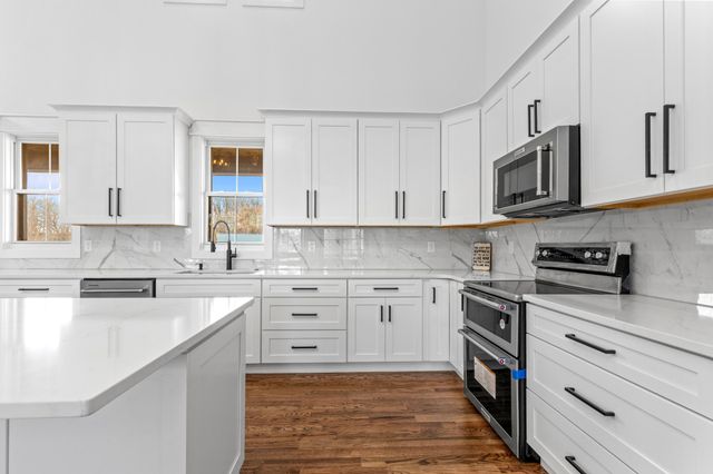 463 Waterfront Way, Ten Mile, TN 37880