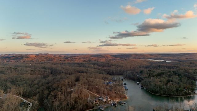 463 Waterfront Way, Ten Mile, TN 37880
