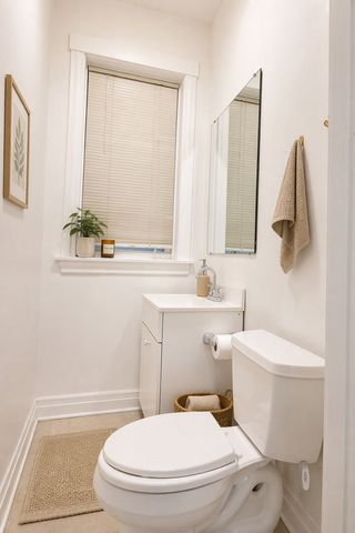 3756 N Ashland Avenue SF, Chicago, IL 60613