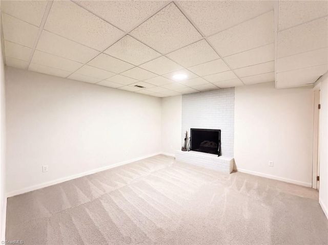200 Ridgelea Court, Winston-salem, NC 27104