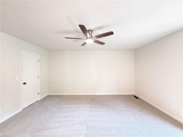 200 Ridgelea Court, Winston-salem, NC 27104