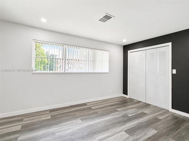 6601 NW 9th Street, Plantation, FL 33317