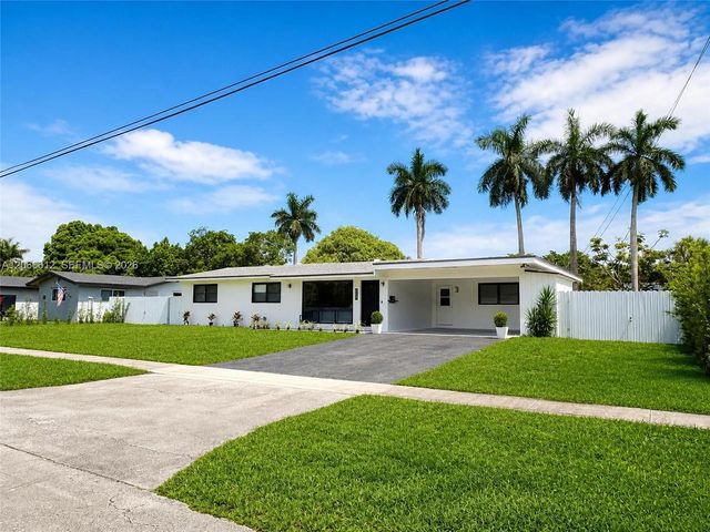 6601 NW 9th Street, Plantation, FL 33317