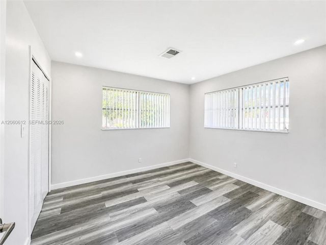 6601 NW 9th Street, Plantation, FL 33317
