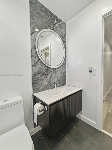 6601 NW 9th Street, Plantation, FL 33317