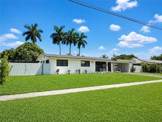 6601 NW 9th Street, Plantation, FL 33317