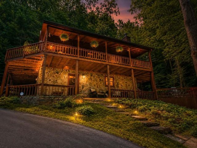 550 Ross Road, Mineral Bluff, GA 30559