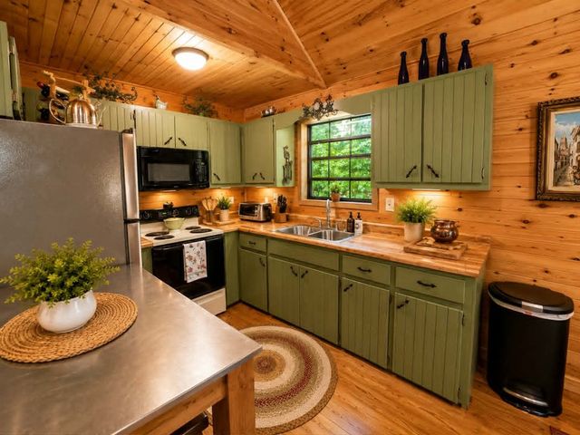 550 Ross Road, Mineral Bluff, GA 30559