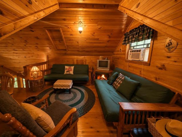 550 Ross Road, Mineral Bluff, GA 30559