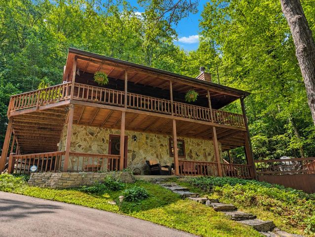 550 Ross Road, Mineral Bluff, GA 30559