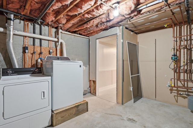 87 Overledge Extension, Derry, NH 03038