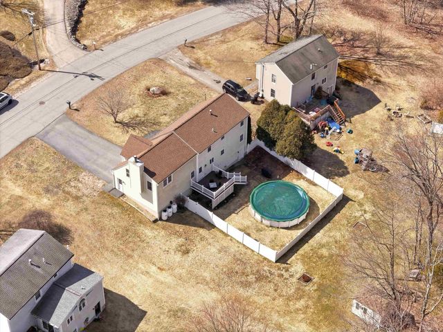 87 Overledge Extension, Derry, NH 03038