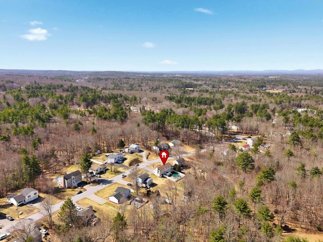 87 Overledge Extension, Derry, NH 03038