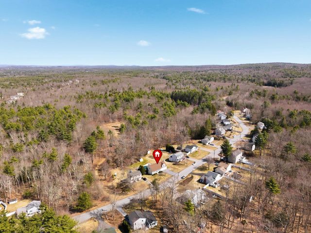 87 Overledge Extension, Derry, NH 03038