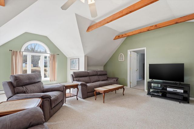 87 Overledge Extension, Derry, NH 03038