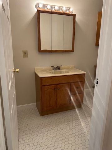 444 woodward Road 3, North Providence, RI 02904