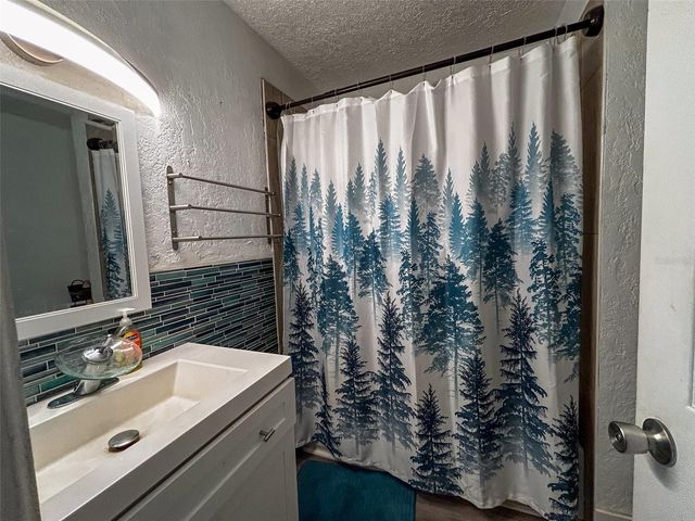 39219 5TH AVENUE, Zephyrhills, FL 33542