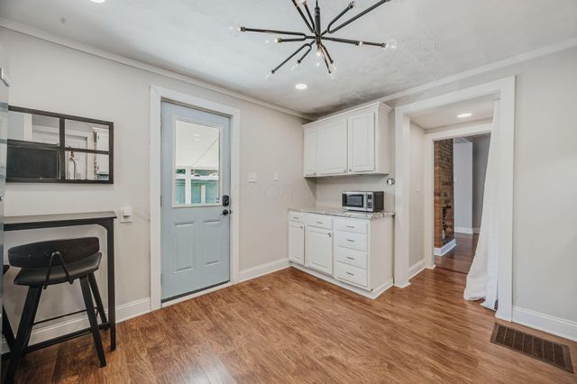 144 Cedar Alley, Columbus, OH 43215