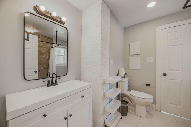 144 Cedar Alley, Columbus, OH 43215