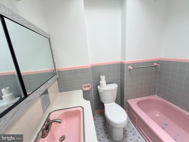 7639 LEONARD, Philadelphia, PA 19152