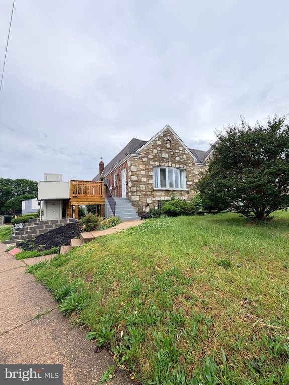 7639 LEONARD, Philadelphia, PA 19152