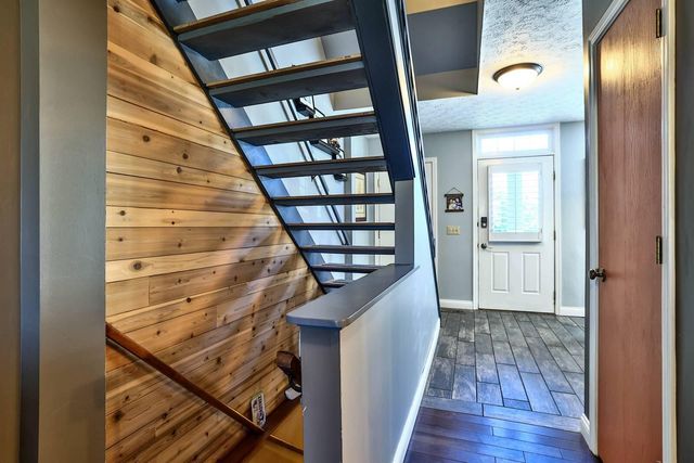 174 Shaker Heights Lane, Crestview Hills, KY 41017