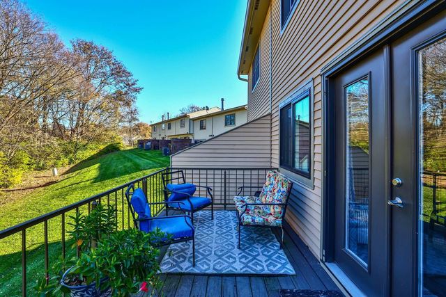 174 Shaker Heights Lane, Crestview Hills, KY 41017