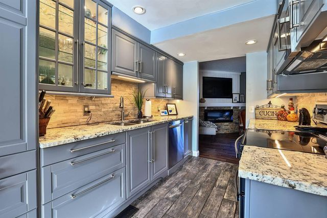 174 Shaker Heights Lane, Crestview Hills, KY 41017