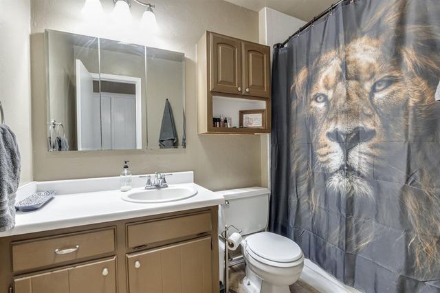 401 Cherryvale Road, Edmond, OK 73003