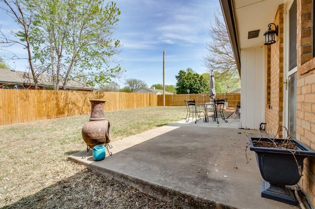 401 Cherryvale Road, Edmond, OK 73003