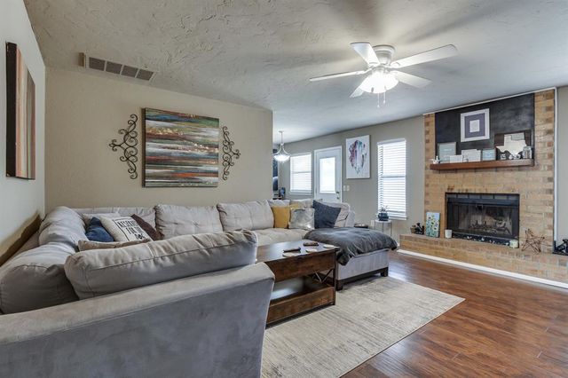 401 Cherryvale Road, Edmond, OK 73003