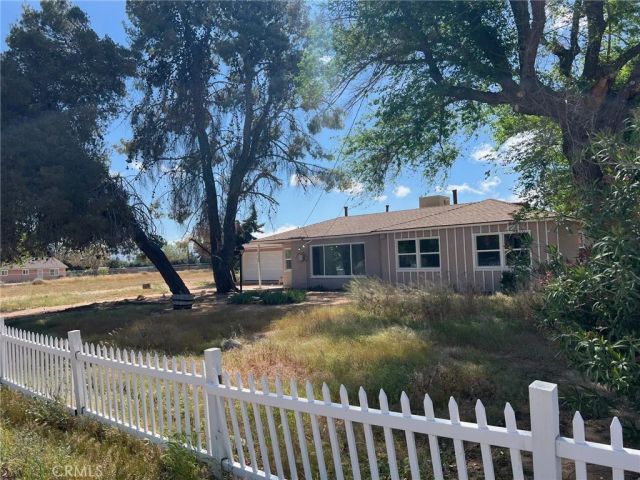15683 Fir, Hesperia, CA 92345