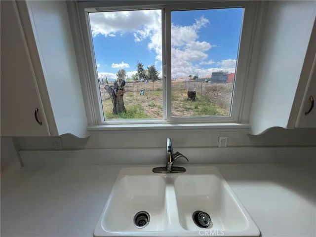 15683 Fir, Hesperia, CA 92345