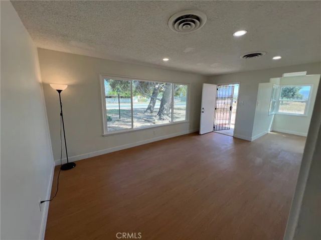 15683 Fir, Hesperia, CA 92345