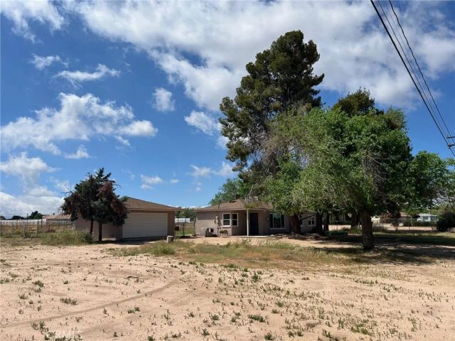 15683 Fir, Hesperia, CA 92345